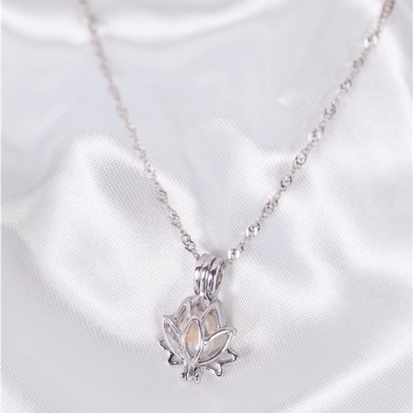 Silver Lotus Flower with Faux Pearl Charm Pendant Necklace - Picture 3 of 4